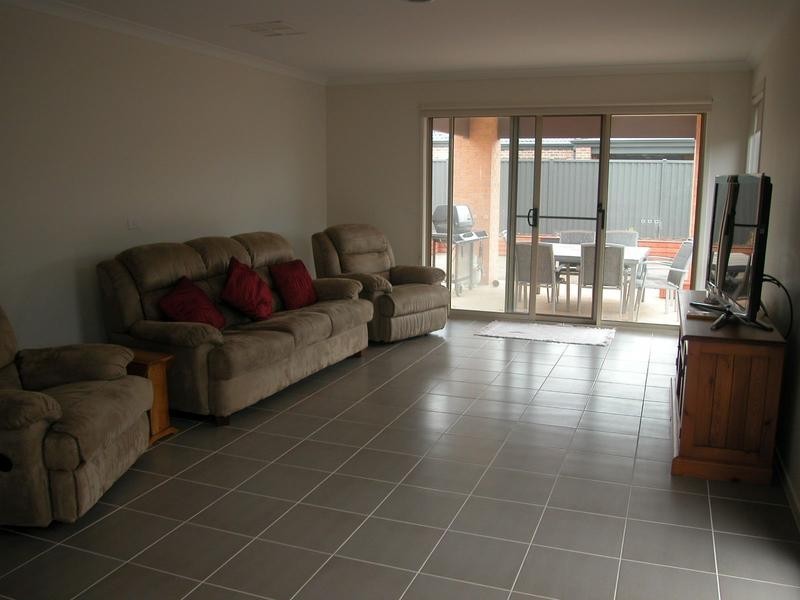 33 Mathieson Place, Lara VIC 3212