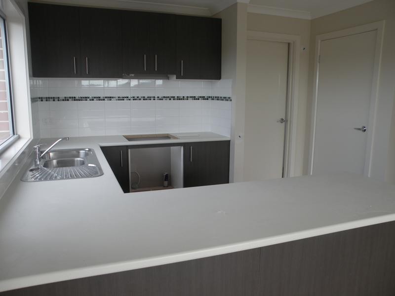 4/10 Raymond George Place, Lara VIC 3212