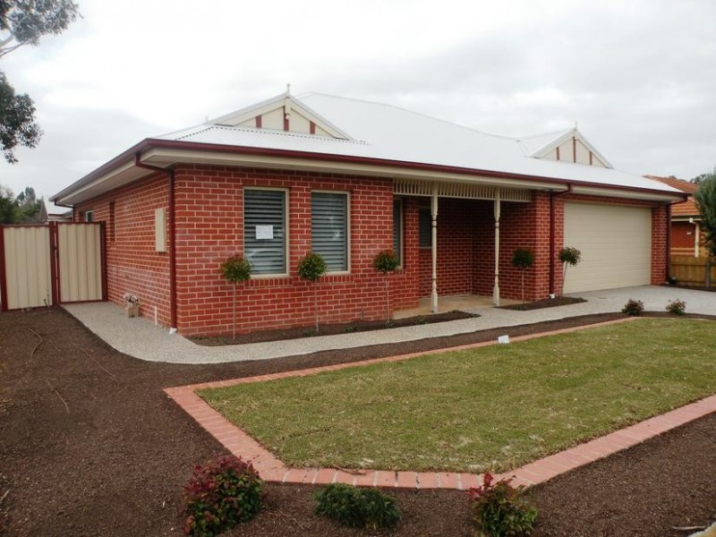 4/110 Flinders Avenue, Lara VIC 3212