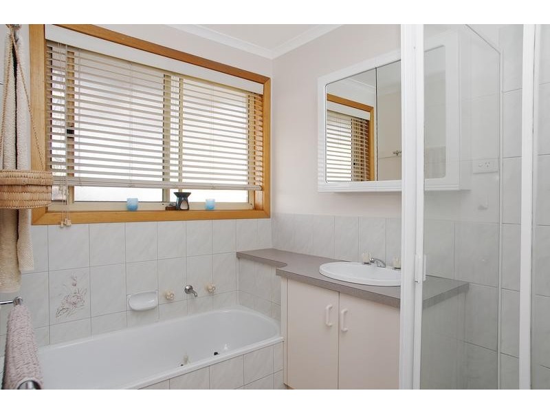 Unit 3/16 Teesdale Court, Lara VIC 3212