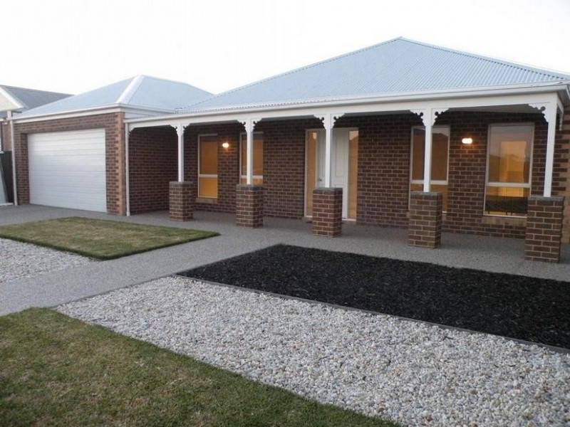 55 Moorhen Drive, Lara VIC 3212