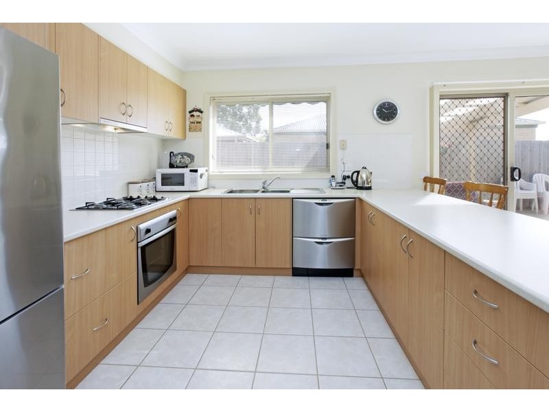 1/26 Forest Road North, Lara VIC 3212