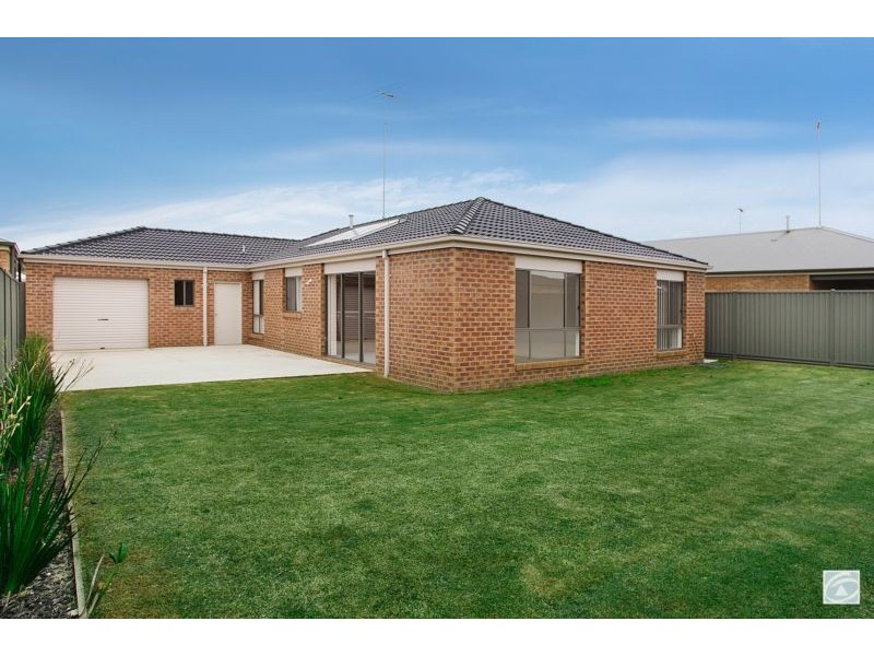 6 Grebe Court, Lara VIC 3212
