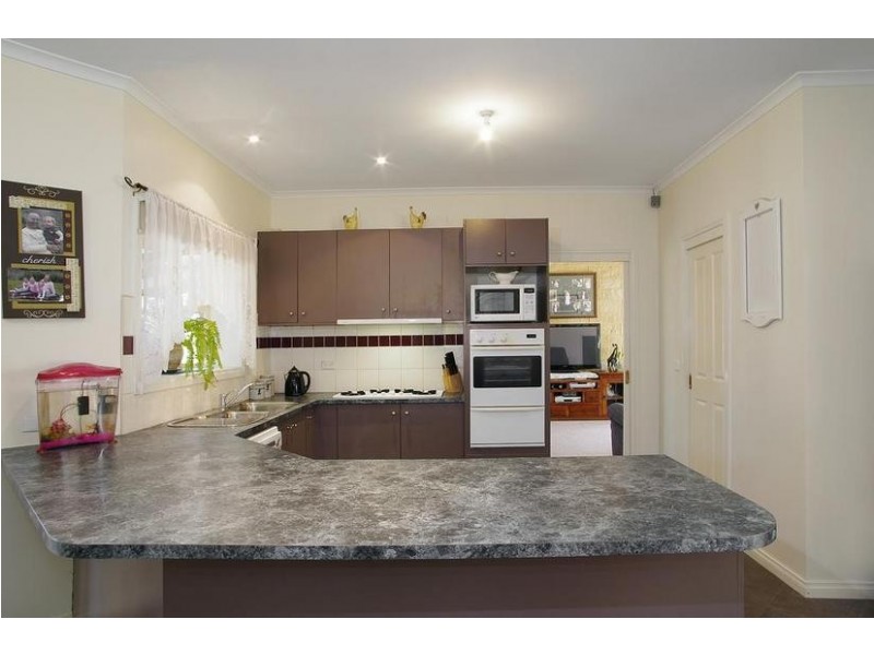 36 Young Street, Lara VIC 3212