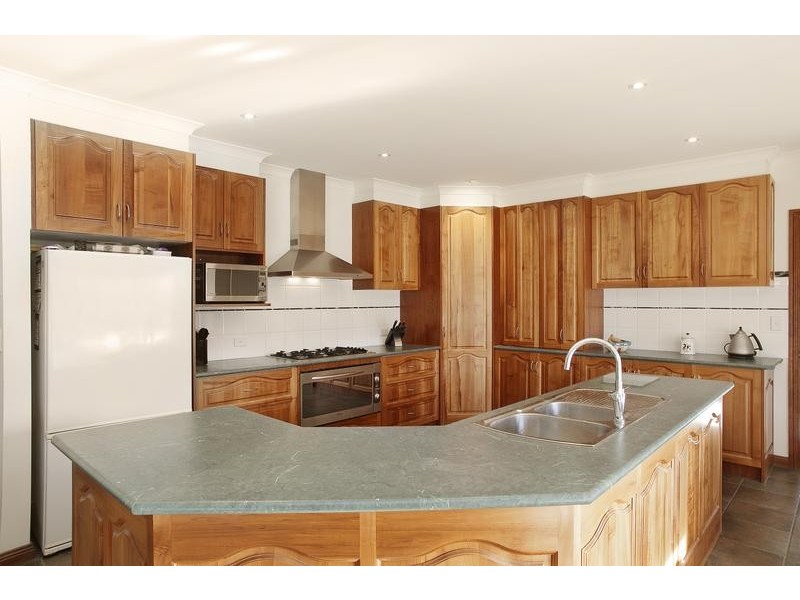 80 Kees Road, Lara VIC 3212