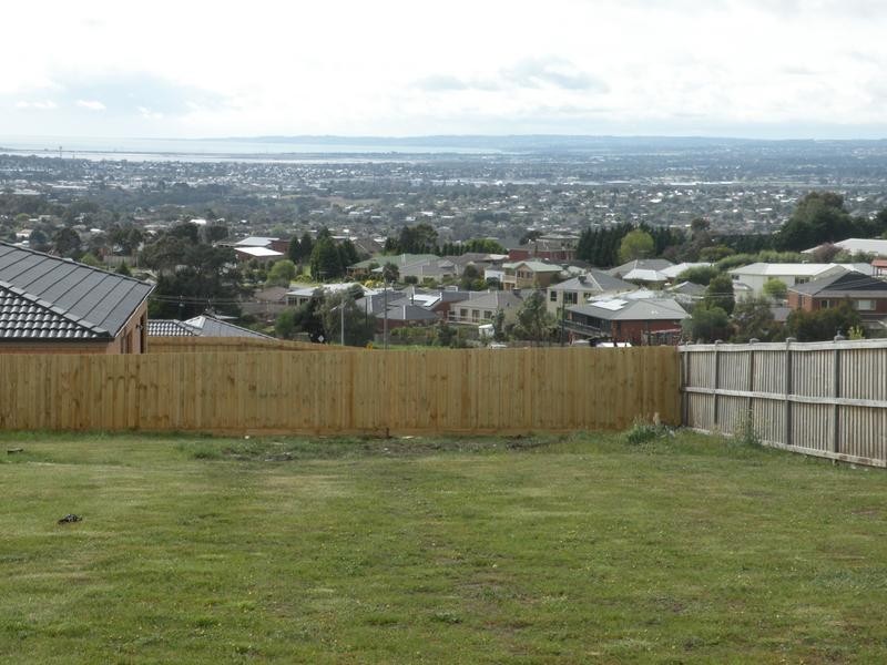 19 Dryden Way, Highton VIC 3216