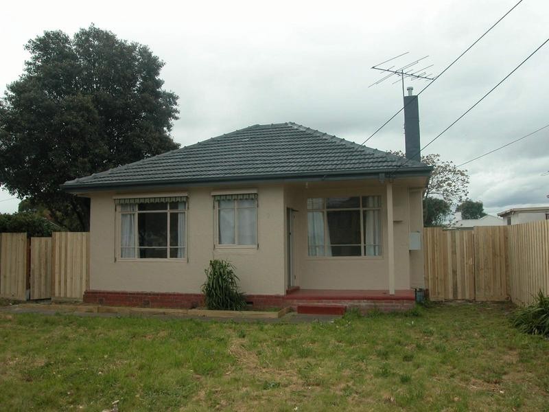 21 Pettitt Crescent, Norlane VIC 3214