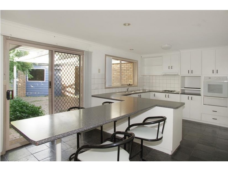 8 Foot Court, Lara VIC 3212