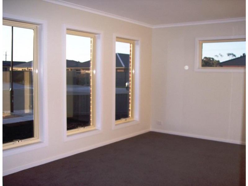 11 Bittern Court, Lara VIC 3212