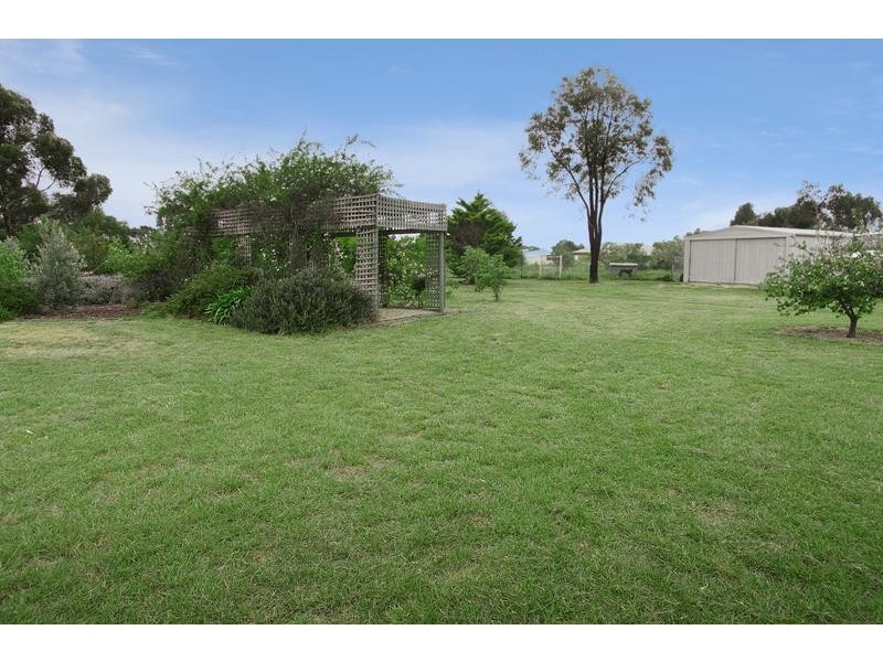 10 McAdam Court, Lara VIC 3212