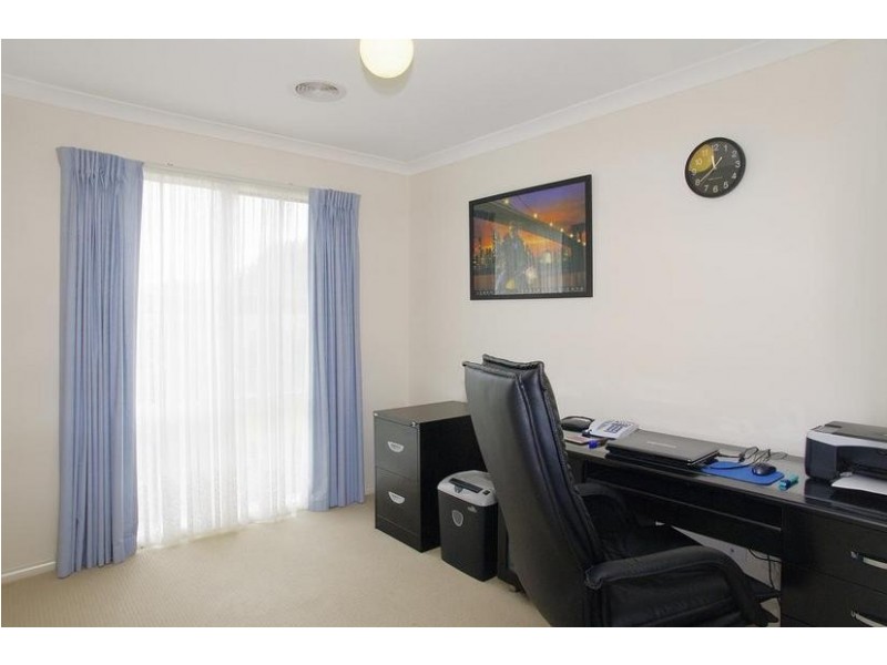 14 Betty Crt, Lara VIC 3212