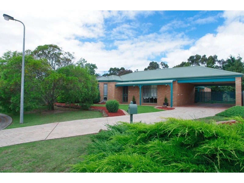 6 Sherwood Grove, Lara VIC 3212