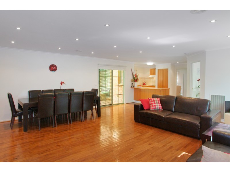 6 Sherwood Grove, Lara VIC 3212