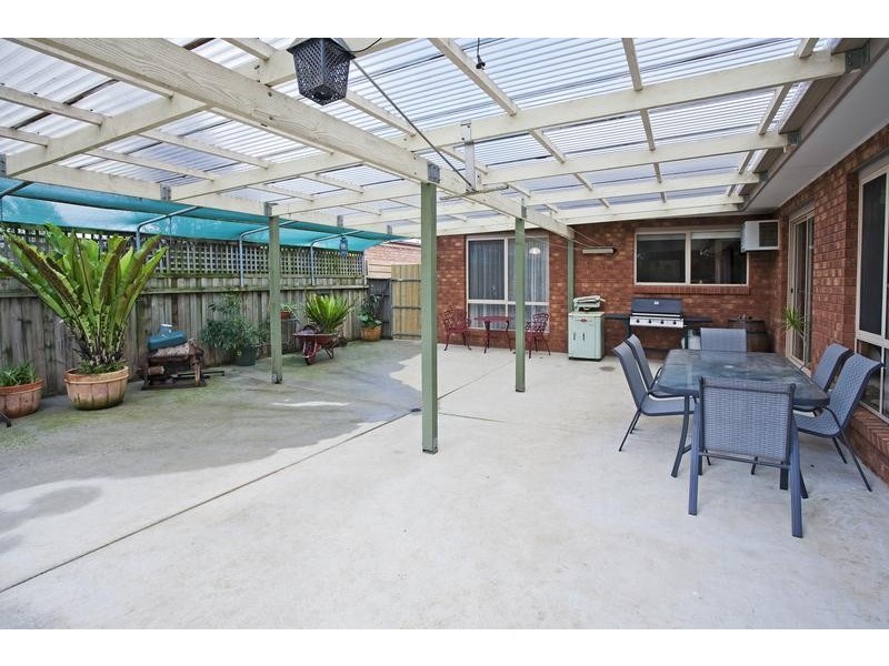 13 Bernard Court, Lara VIC 3212