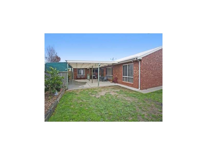 13 Bernard Court, Lara VIC 3212