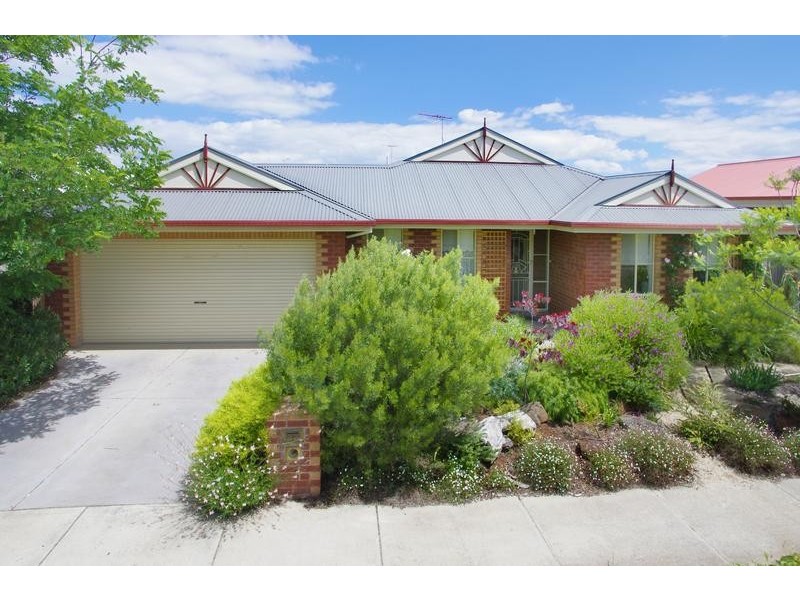 16 Betty Court, Lara VIC 3212