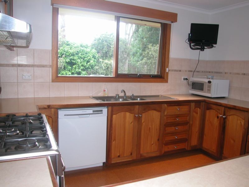 42 McLeans Rd, Little River VIC 3211