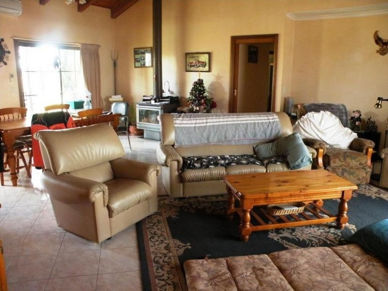 75 Bates Rd, Little River VIC 3211