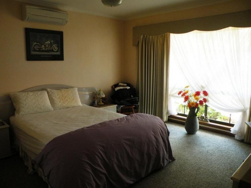 75 Bates Rd, Little River VIC 3211
