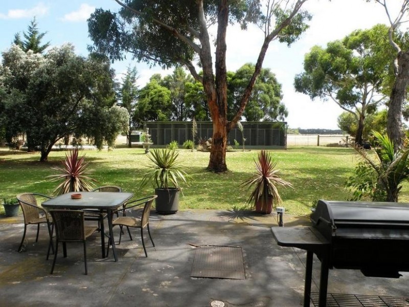 75 Bates Rd, Little River VIC 3211