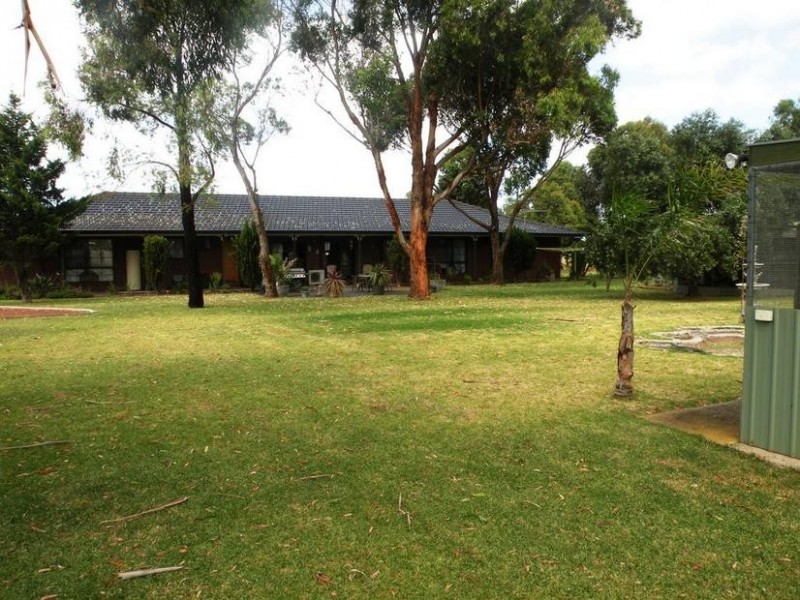 75 Bates Rd, Little River VIC 3211