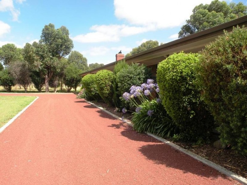 75 Bates Rd, Little River VIC 3211
