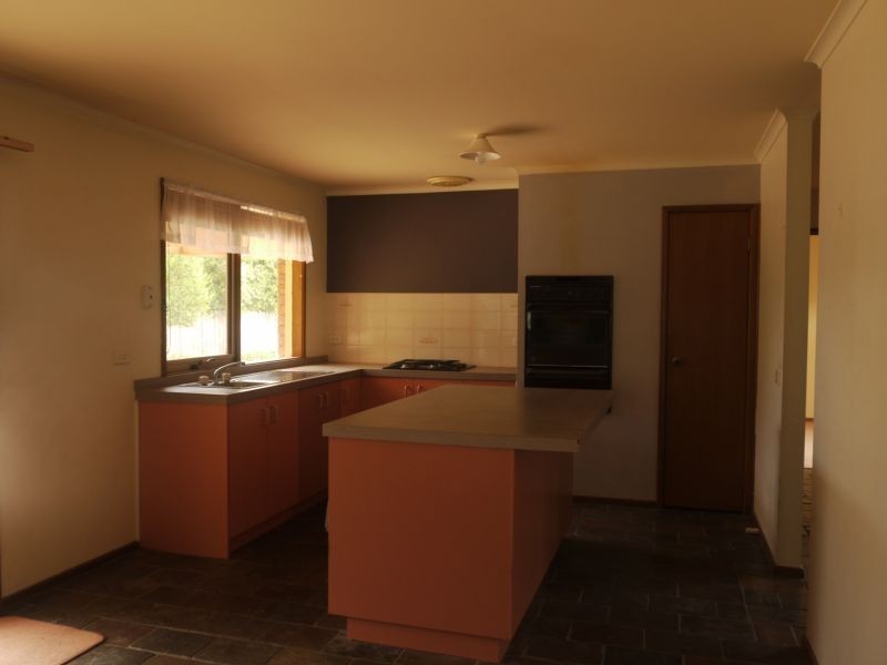 16 Archimedes Avenue, Lara VIC 3212