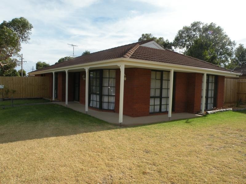 11 Gaunt St, Lara VIC 3212