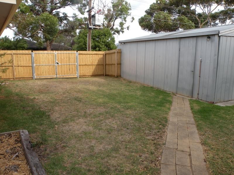 11 Gaunt St, Lara VIC 3212