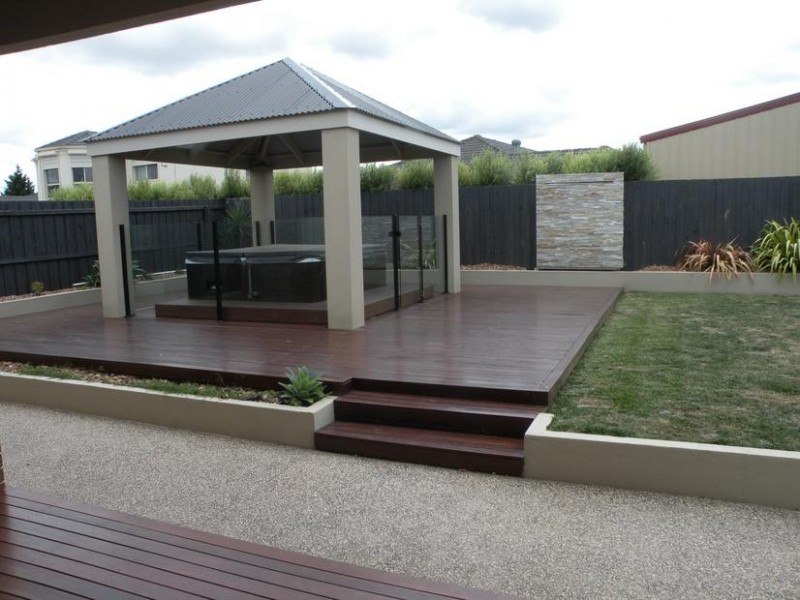 9 Honeyeater Crt, Lara VIC 3212