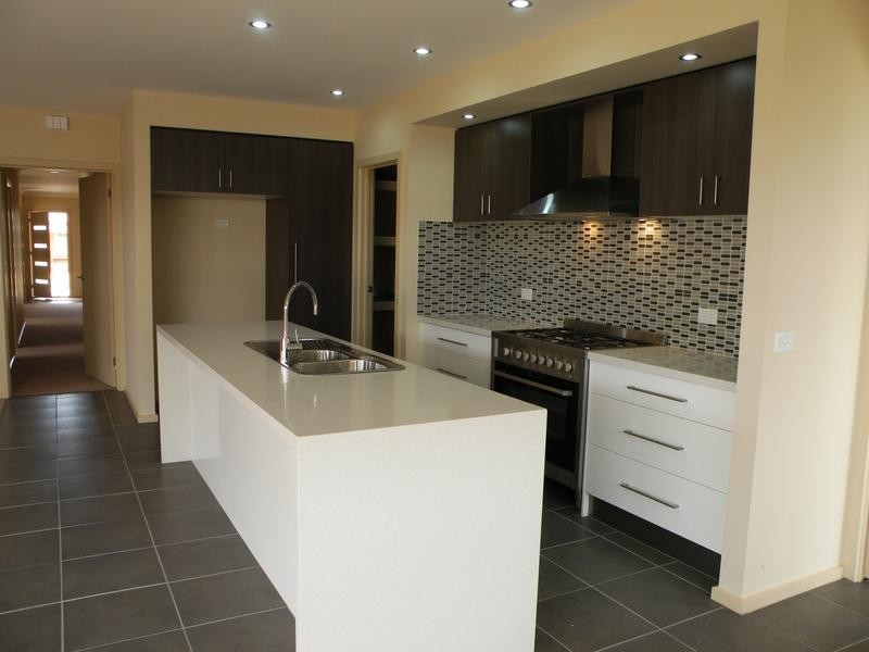 23 Mathieson Plce, Lara VIC 3212