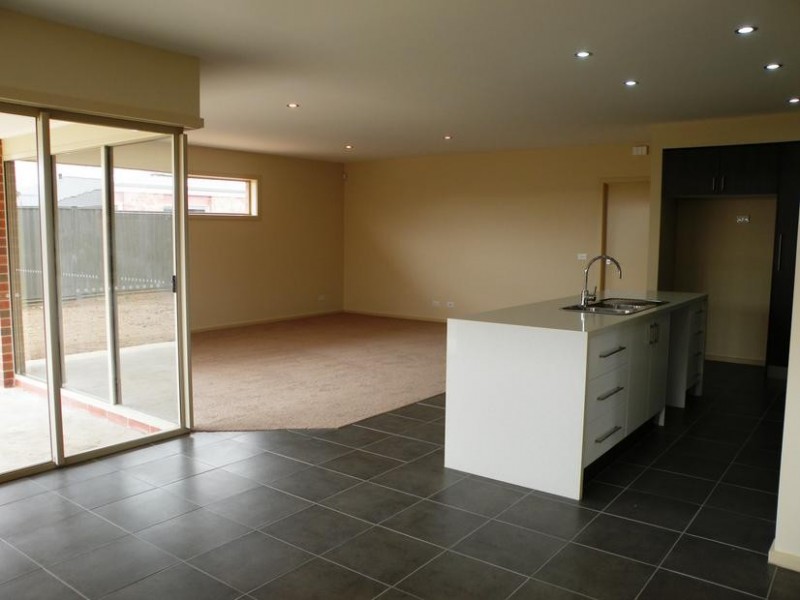 23 Mathieson Plce, Lara VIC 3212