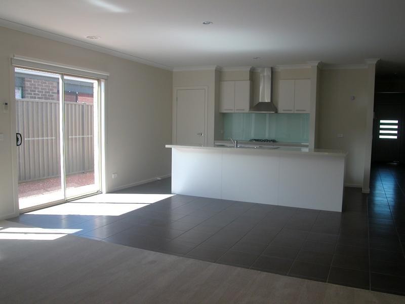 1 Darter Court, Lara VIC 3212