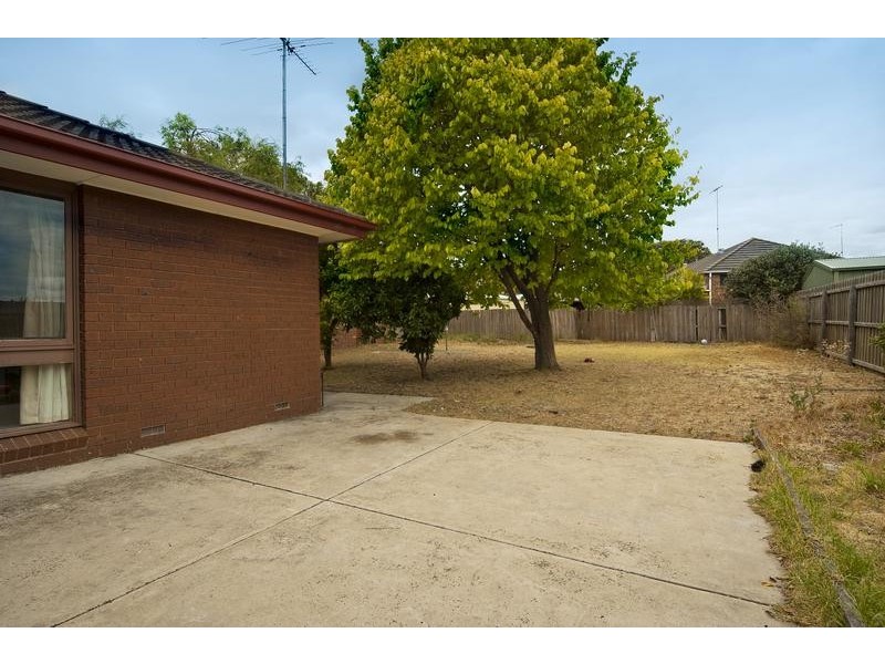 15 Upton Court, Lara VIC 3212