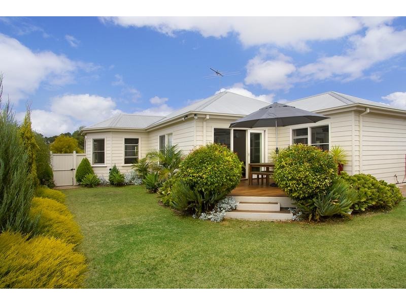 19 Keen Place, Lara VIC 3212