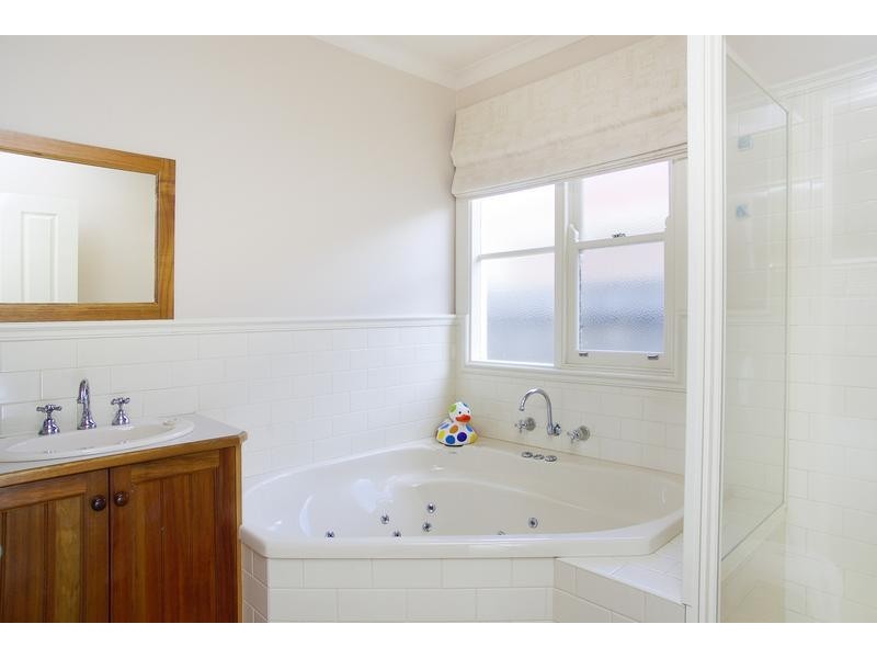 19 Keen Place, Lara VIC 3212