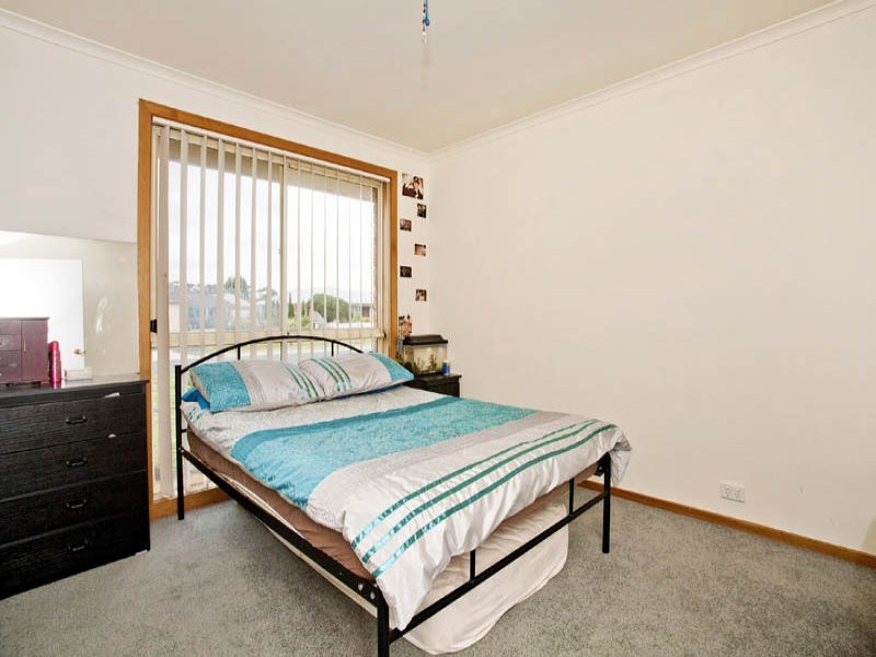 14 Archimedes Ave, Lara VIC 3212