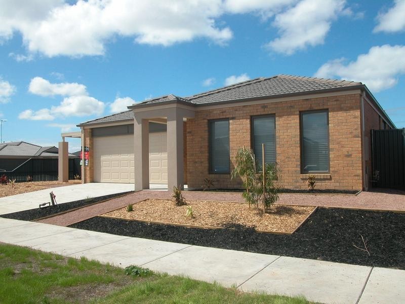 12-14 Grey Teal Place, Lara VIC 3212