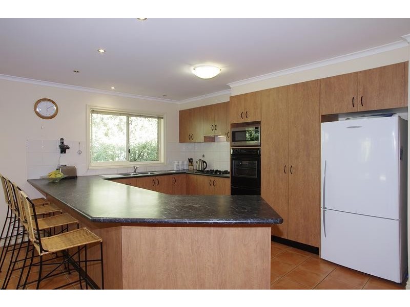 37 Lipson Drive, Lara VIC 3212