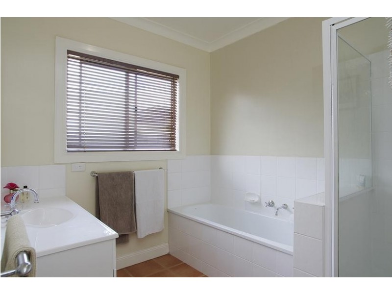 71 Flinders Ave, Lara VIC 3212