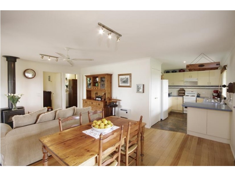 18/32 Gleesons Rd, Little River VIC 3211