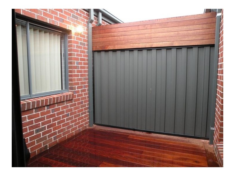 2/30 Benetti Drive, Lara VIC 3212