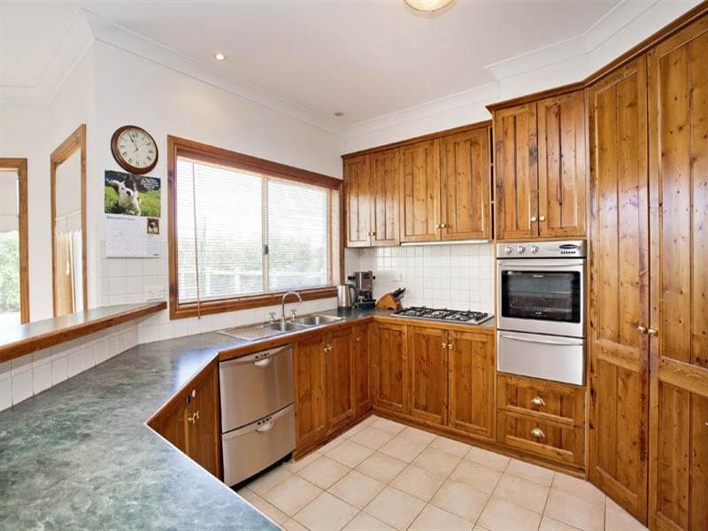70 Elcho Rd, Lara VIC 3212
