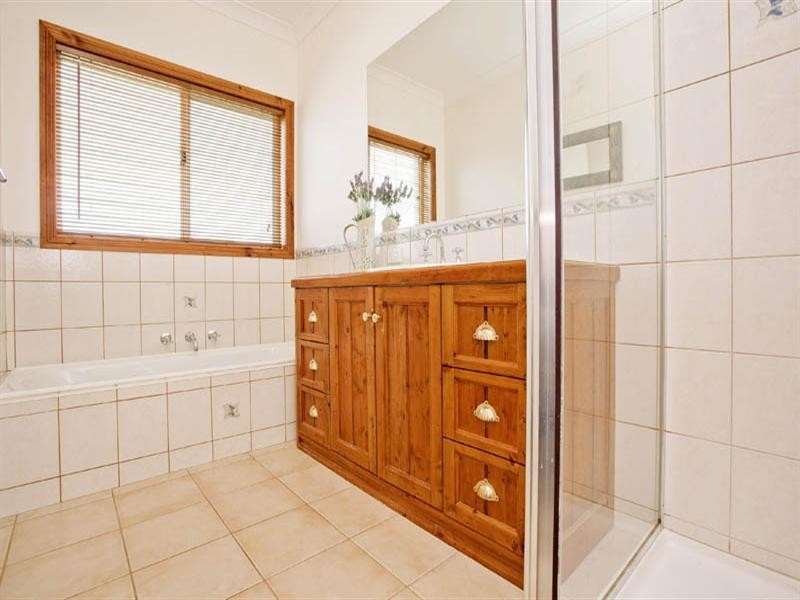 70 Elcho Road, Lara VIC 3212