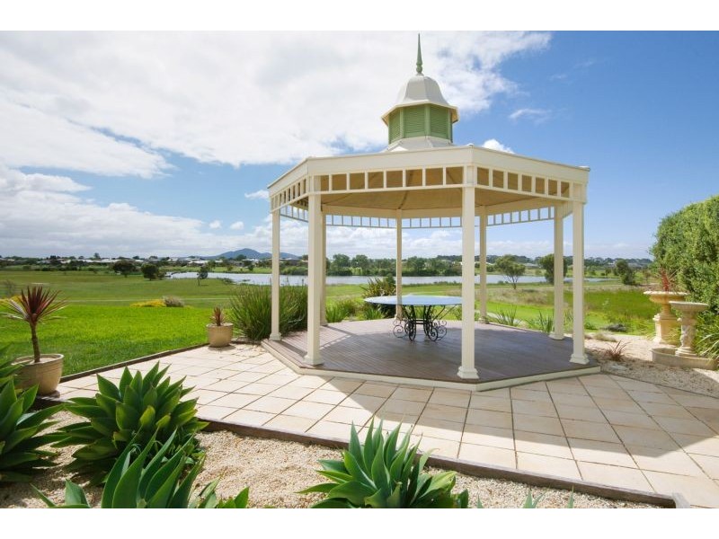 11 Marina Court, Lara VIC 3212