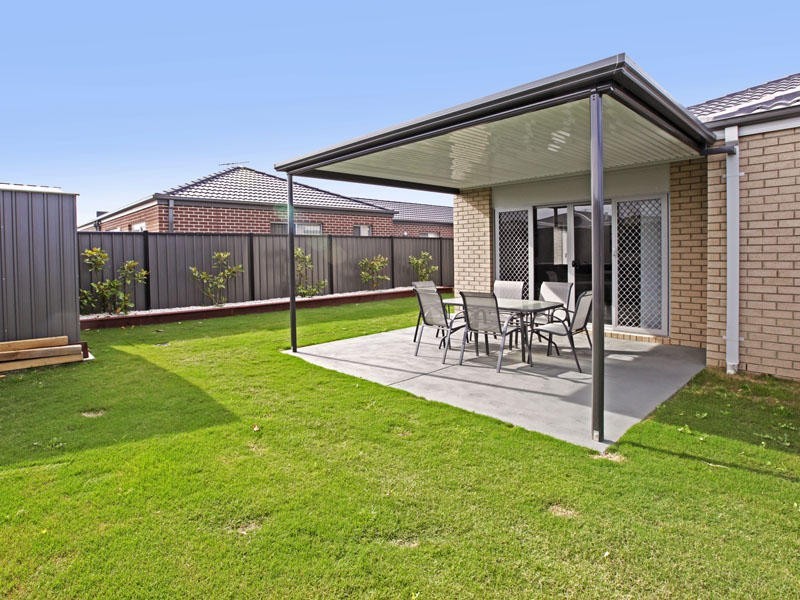 15 Raymond George Place, Lara VIC 3212