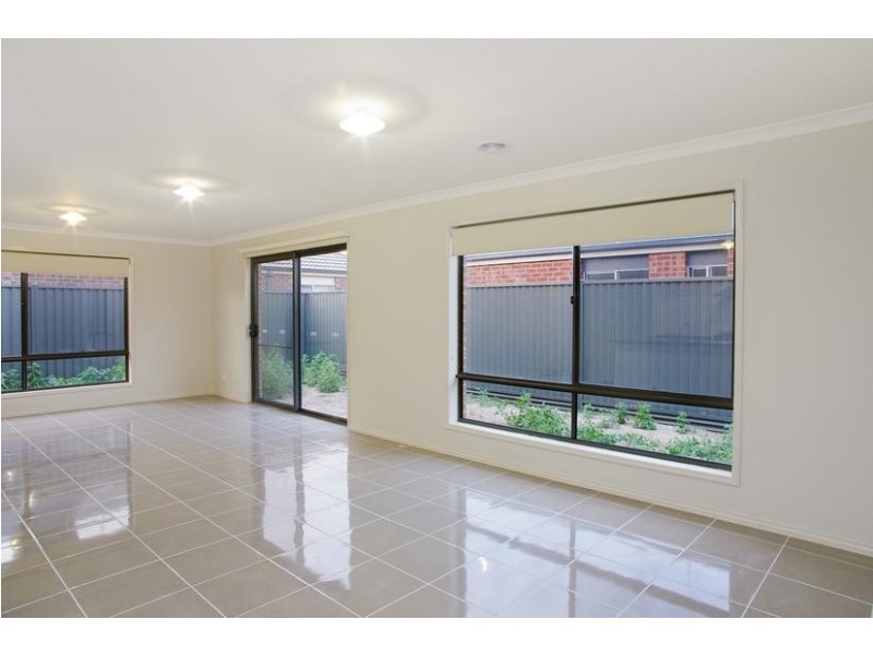 19 Mallard Court, Lara VIC 3212