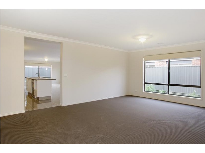 19 Mallard Court, Lara VIC 3212