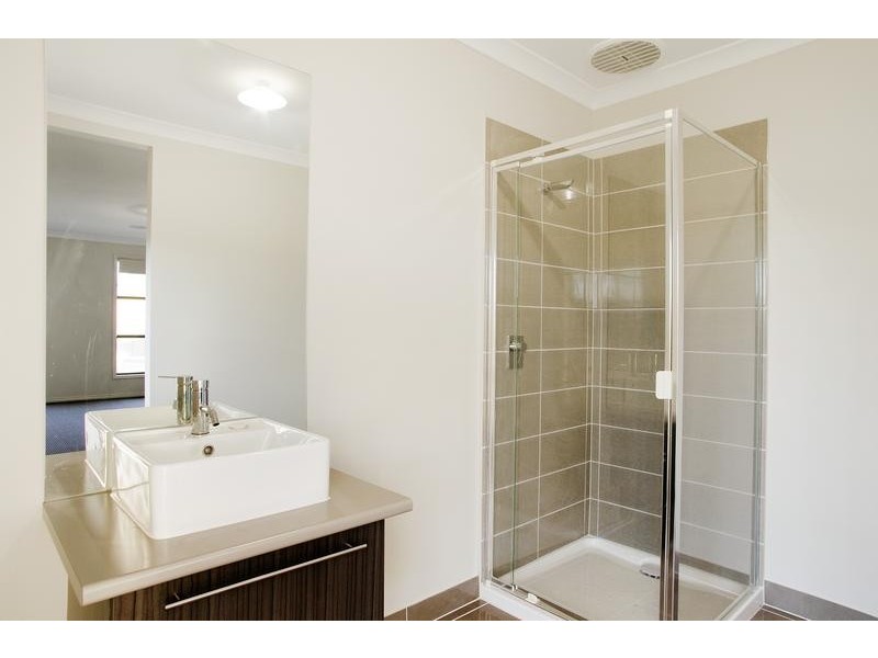 19 Mallard Court, Lara VIC 3212