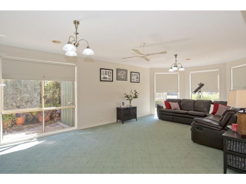 56 Canterbury Road, Lara VIC 3212